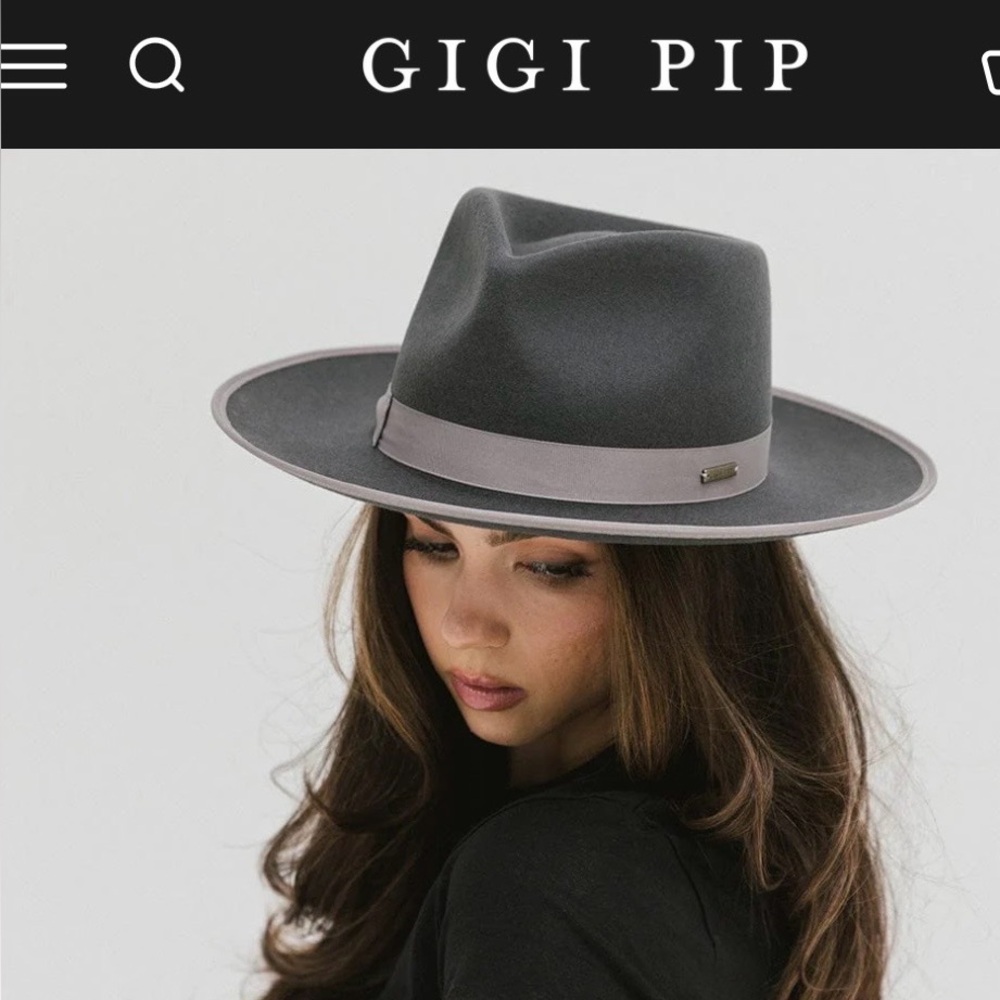 Women’s Gigi Pip Charcoal Dark Grey Monroe Rancher
Size 55 XS